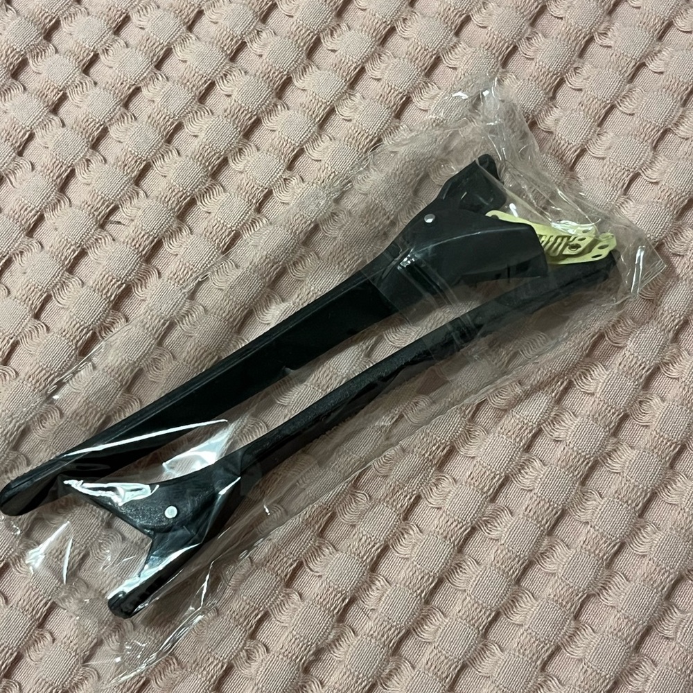 Hairdo Blonde Hair Extensions 16” - SIX PIECES - Picture 6 of 6